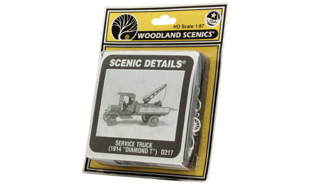 Service Truck (1914 Diamond T) HO Scale Kit - Use this service truck to tow vehicles